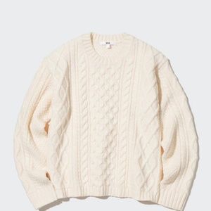 UNIQLO SWEATER